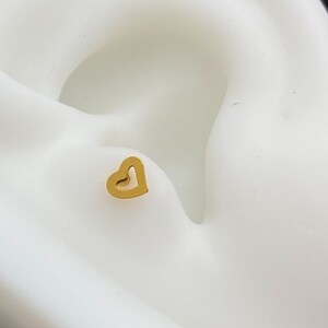 16G Hear Flat Back Labret Stud • 316L Surgical Steel • Tragus Stud • Flat Back Earring • Helix • Conch • Labret Stud
