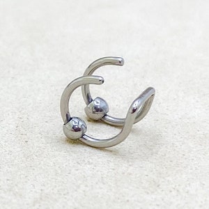 Manchette double oreille en acier chirurgical 316L sans nickel, fausses boucles d’oreilles, fausse manchette d’oreille, faux piercing d’oreille.