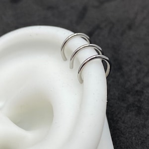 Manchette triple oreille en acier chirurgical 316L sans nickel, fausses boucles d’oreilles, fausse manchette d’oreille, faux piercing d’oreille.
