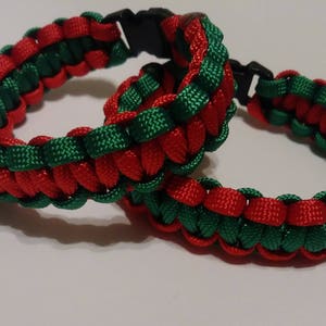 Paracord bracelet, green & red bracelet, Christmas bracelet, bracelet