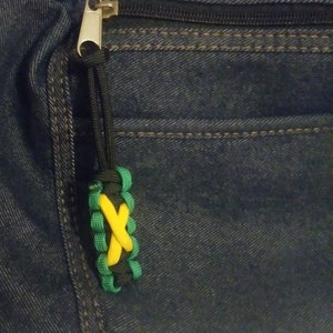 Jamaica flag paracord zipper pull, Paracord zipper pull, zipper pull, purse zipper pull, bag zipper pull
