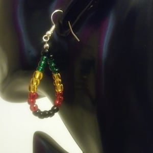 Earring, tear drop earring, jewelry, Rasta earring, Jamaica earring, USA, Patriotic, beaded earring, handmade