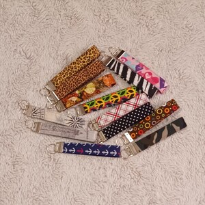 Floral Fabric Key Fob Wristlet: Cotton Keychain Lanyard