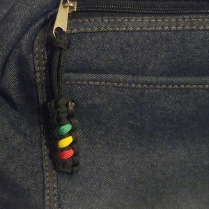 Rasta paracord zipper pull, Rasta zipper pull, Jamaica zipper pull, Paracord zipper pull, zipper pull, purse zipper pull, bag zipper pull