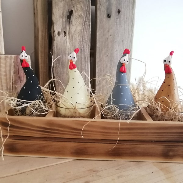 Pullets, chickens, wood, glass, polymer clay, straw, decoration, decoration to pose