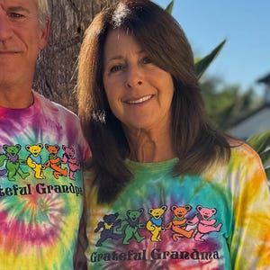 Grateful Dead Mom Dad Uncle Aunt Grandma Grandpa Sister Brother Family T-Shirt, Customizable Gifts, Tie Dye, Reunion Shirts