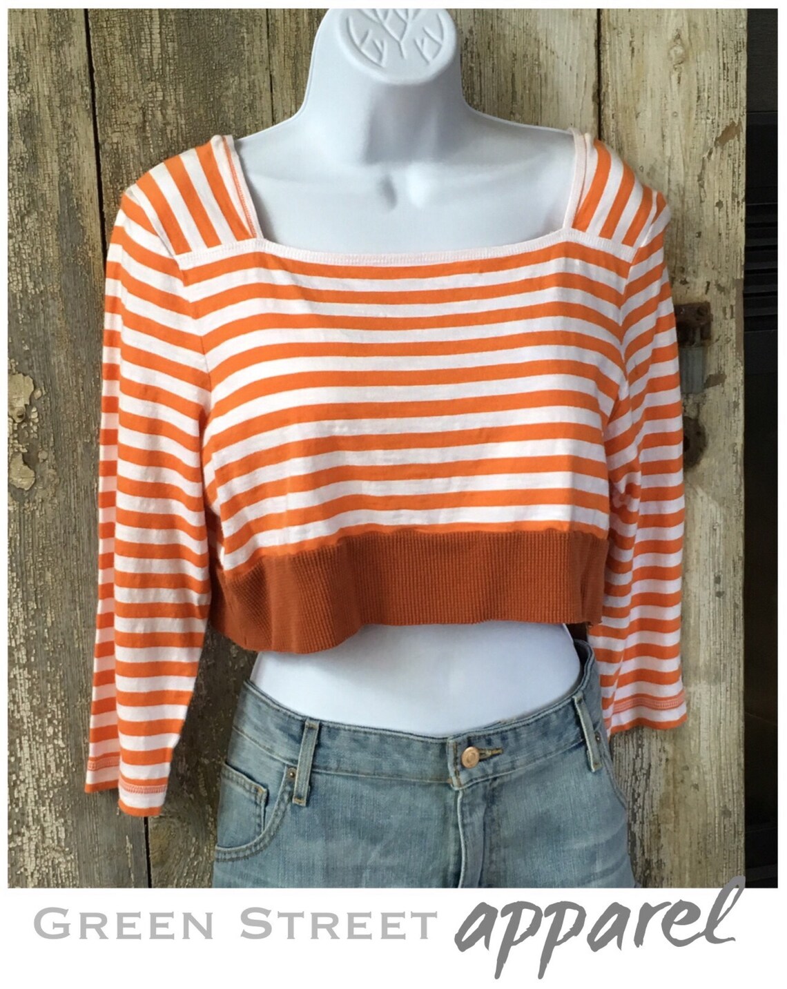 Crop top blouse in orange tricot main image 0