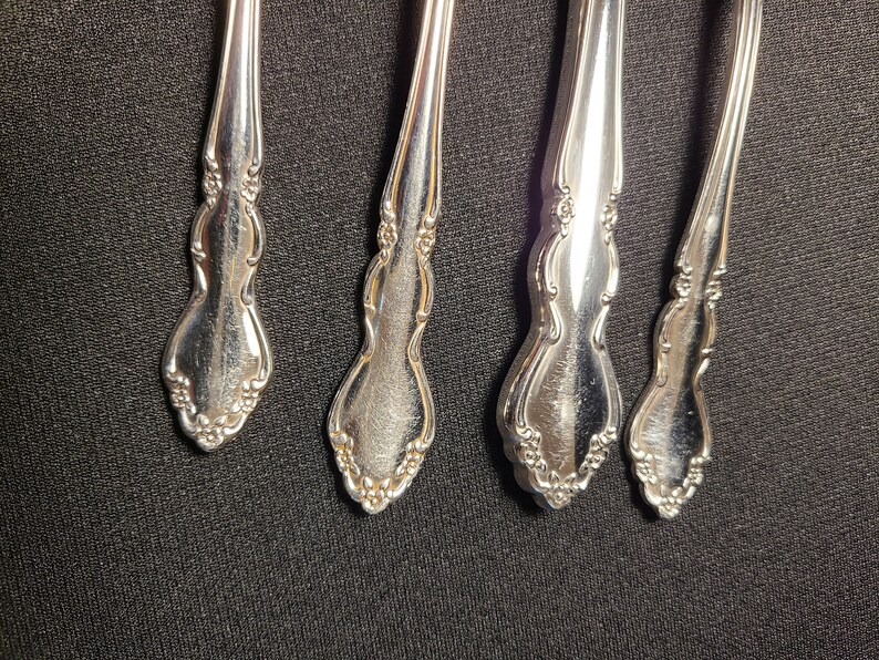 Oneida Dover Stainless Dinner Knife, Glossy Dinner Fork, Salad Fork, Tablespoon 18/8 Heirloom