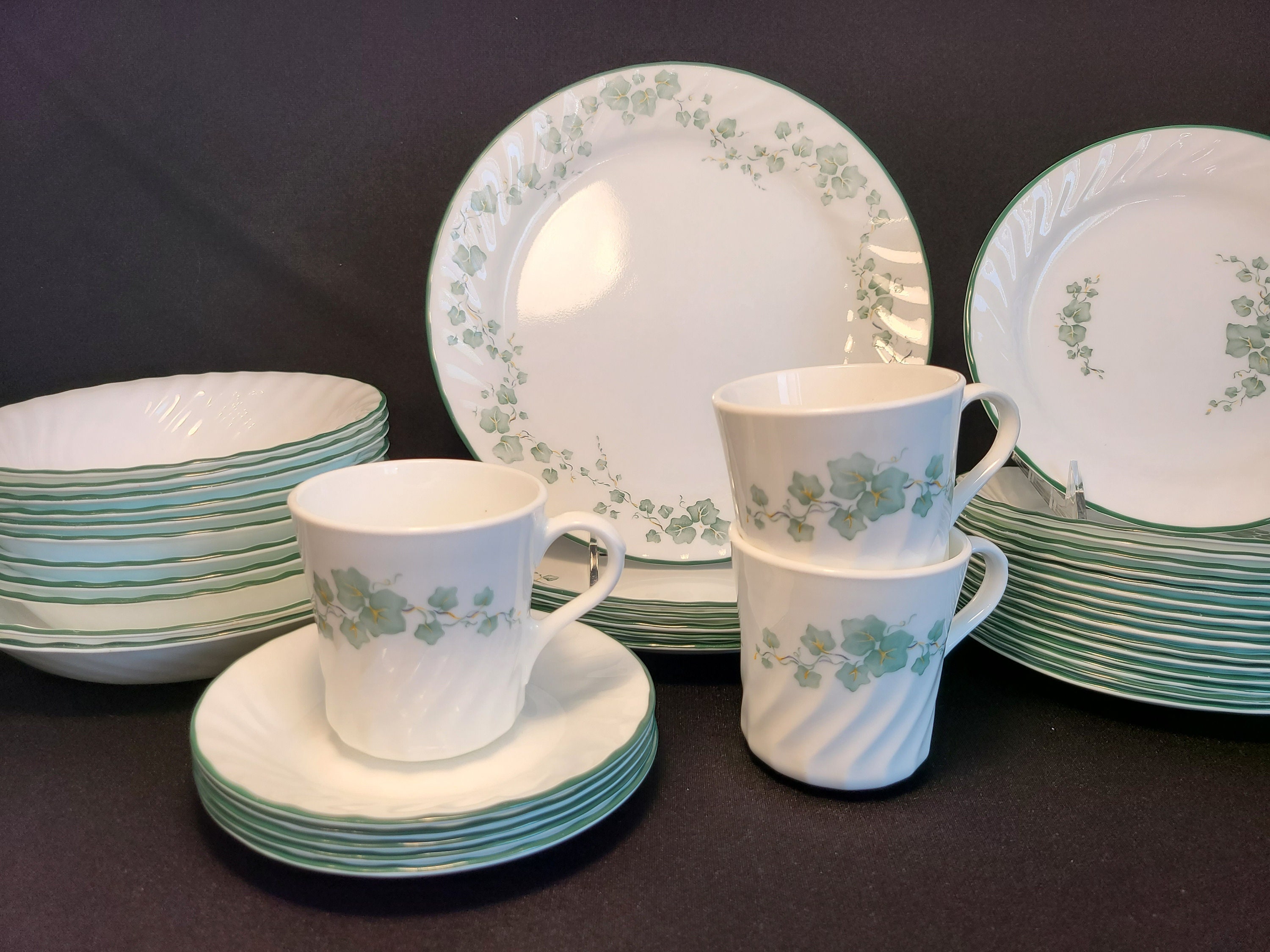 4 CORELLE DINNERWARE CALLAWAY IVY SOUP SALAD CEREAL BOWL  7" GREEN SWIRL WHITE 