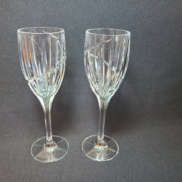 Mikasa Uptown Wine Glass Set of 2 or Single Stem, Heavy Cut Crystal with Swirl, 8-1/8" Tall, Hand Blown Glass