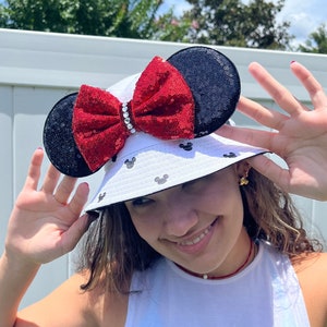 Sombrero de pescador inspirado en Mickey, blanco, orejas de Mickey, orejas de Minnie, visera de Disney, circunferencia de adulto 22,8 pulgadas, niños 20,5".