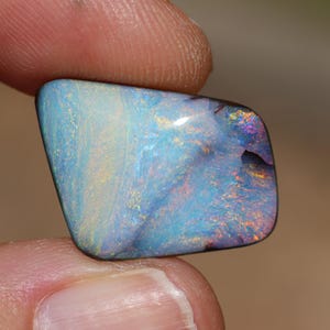 9.5ct Natural Australian Boulder Opal - Winton Queensland (409)