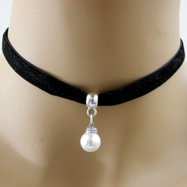 Black velvet choker,  Swarovski pearl Choker Necklace, 10mm Black velvet choker Necklace, Daily Choker, Special Necklace, Velvet Necklace