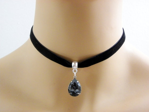 FMR Black Choker Necklace for Women Classic Black Velvet Choker Necklace  Rhinestones Love Heart Chokers Adjustable Necklaces Jewelry for Women and