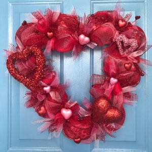Valentine’s wreath Valentine’s deco mesh wreath heart wreath red and pink wreath Valentine’s ribbon wreath