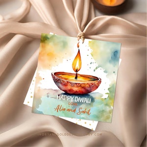 Diwali-cadeaukaartje | Afdrukbaar Indiaas retourcadeaukaartje, diya-print, Puja-cadeaukaart, taskaartje Desi Favors, Corjl | Ivoor en goud 3454 GT