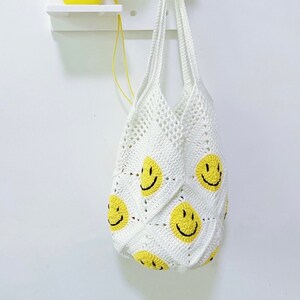 Crochet smiley face bag, amigurumi bags, crochet shoulder bag, crochet tote bag, summer bag, tote bag, smiley face bag, personalized bag
