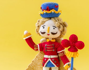 Crochet nutcracker doll, amigurumi nutcracker, amigurumi nutcracker doll, crochet nutcracker doll, handmade nutcracker doll