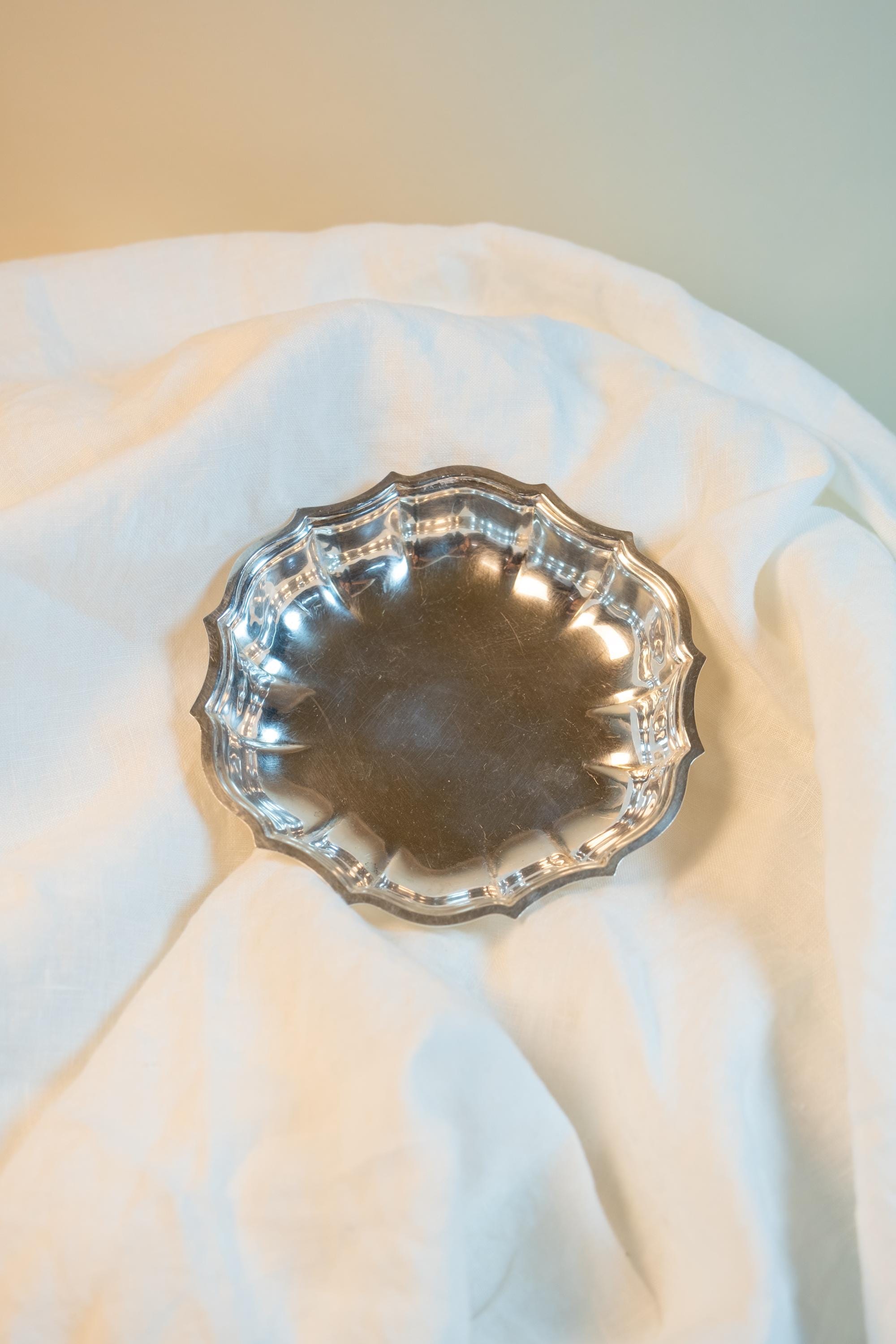 POOLEサルヴァ ⁄ ギャラリートレーシルバープレート31cm POOLE