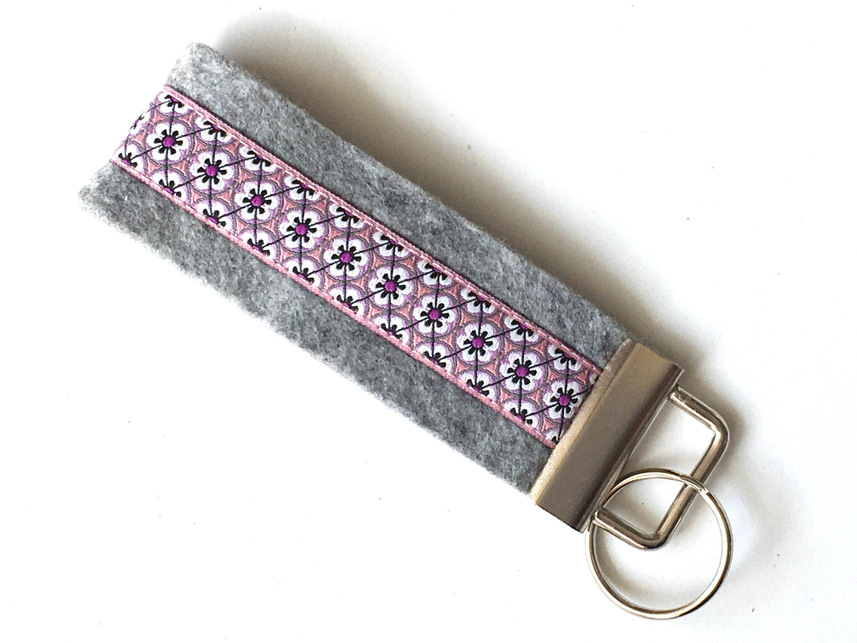 Keychain "Flower" lanyard felt with flowers in retro look