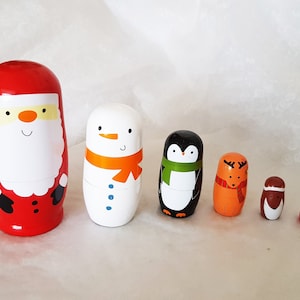 Set of 6 hand painted traditional Christmas wooden Russian dolls, Santa, Snowman, Penguin, Reindeer & Mouse 14cm-Vintage collectable