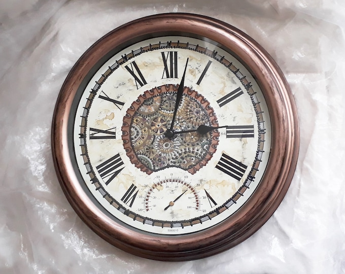 Steampunk style round wall clock hand decorated with faux cogs and aged copper style surround-35cm indoors or outdoors