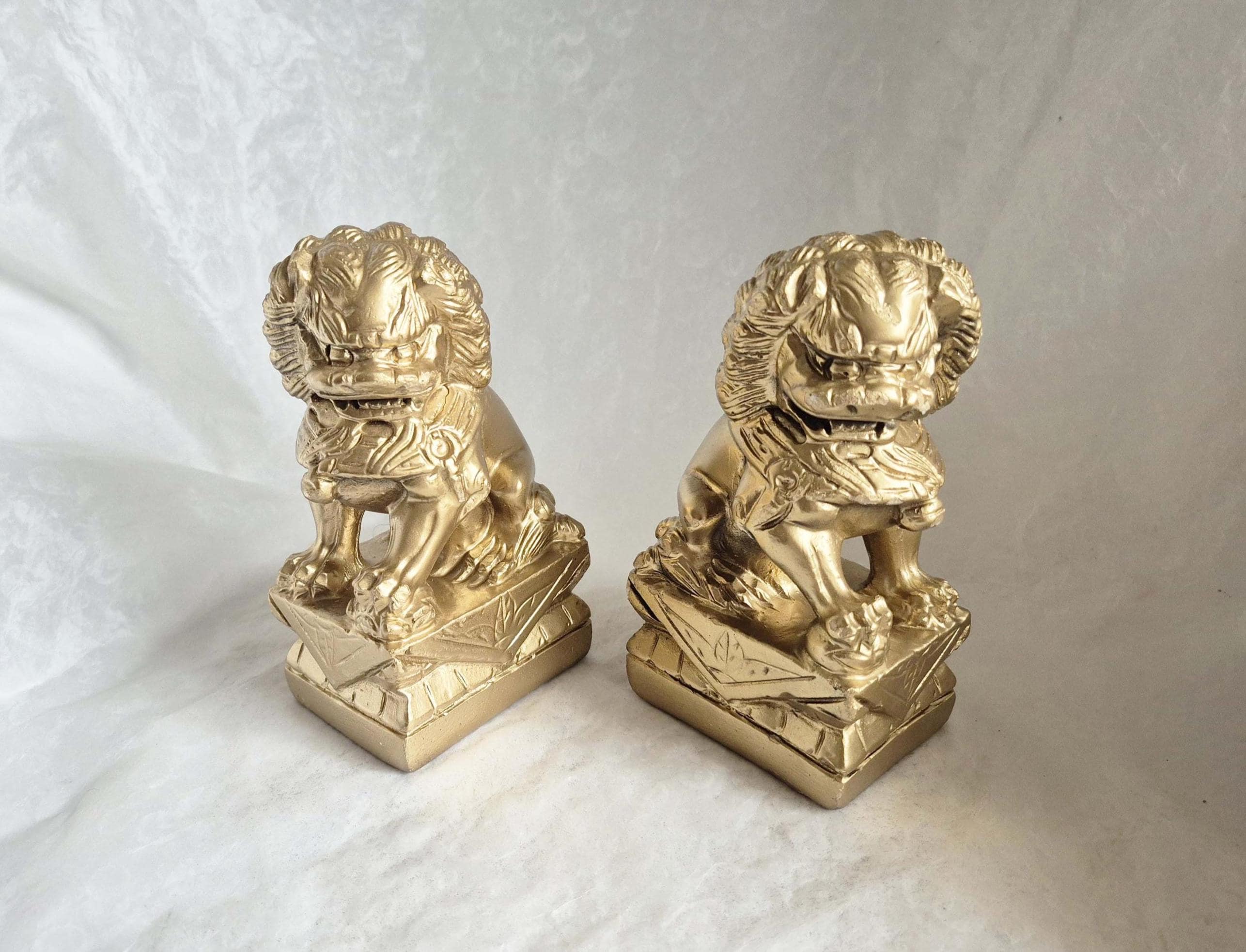 Vintage Gold Ceramic Foo Dogs, Chinese Collectible Figurines, 1970s Pair (15cm)