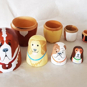 Set of 5 hand painted Dog Russian dolls, consists of a St Bernard, Golden retriever, Bulldog, Beagle & Pug 14.5cm-Vintage collectable image 5