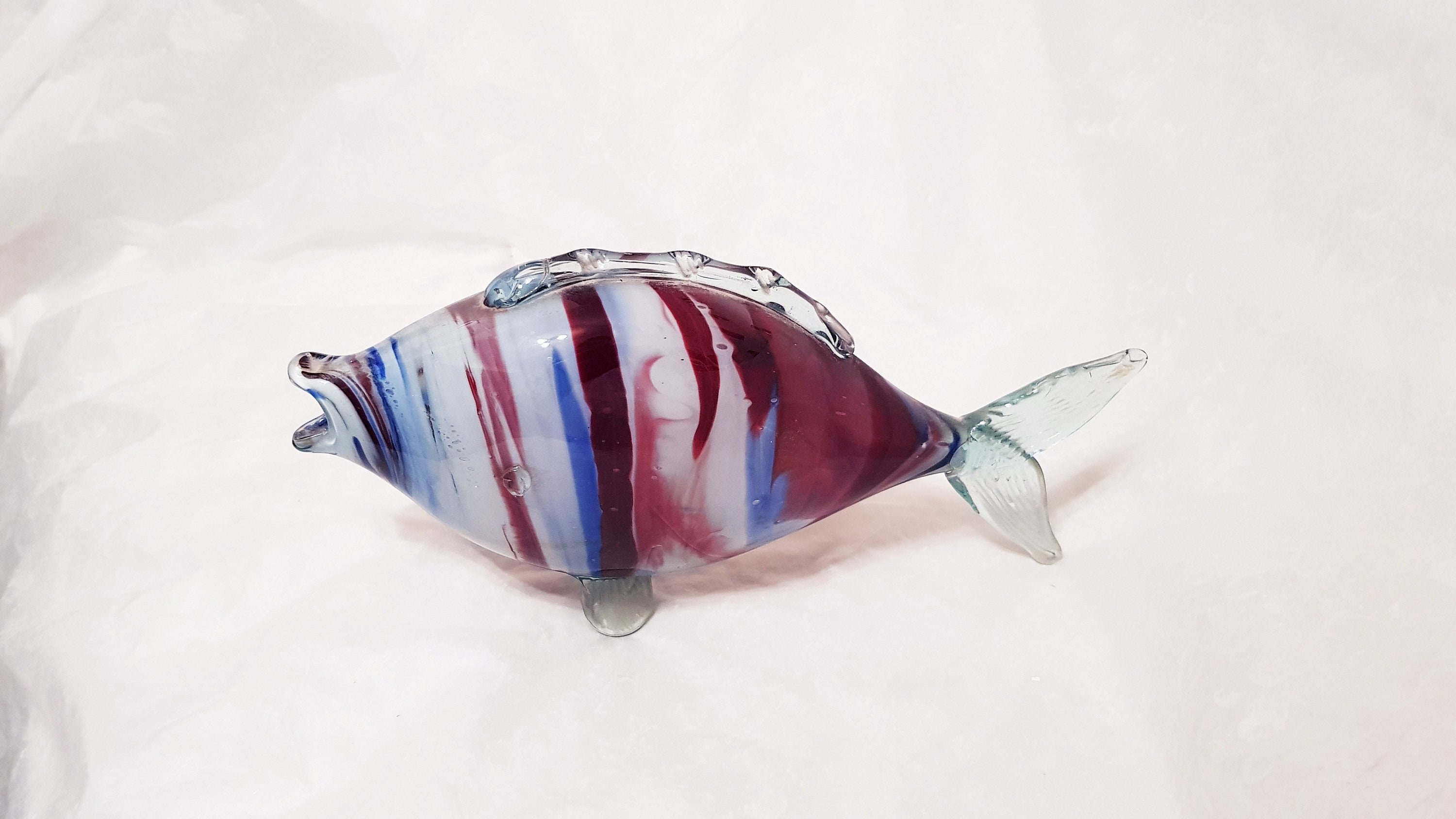 Vintage 1970s blue red yellow & white striped rounded glass ornamental fish collectable kitsch glass-Length 17cm