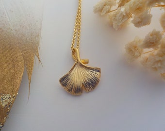 Collana di fiori di Ginkgo, collana minimalista, collana di rodio placcato in oro, collana di fiori, collana di ginkgo biloba