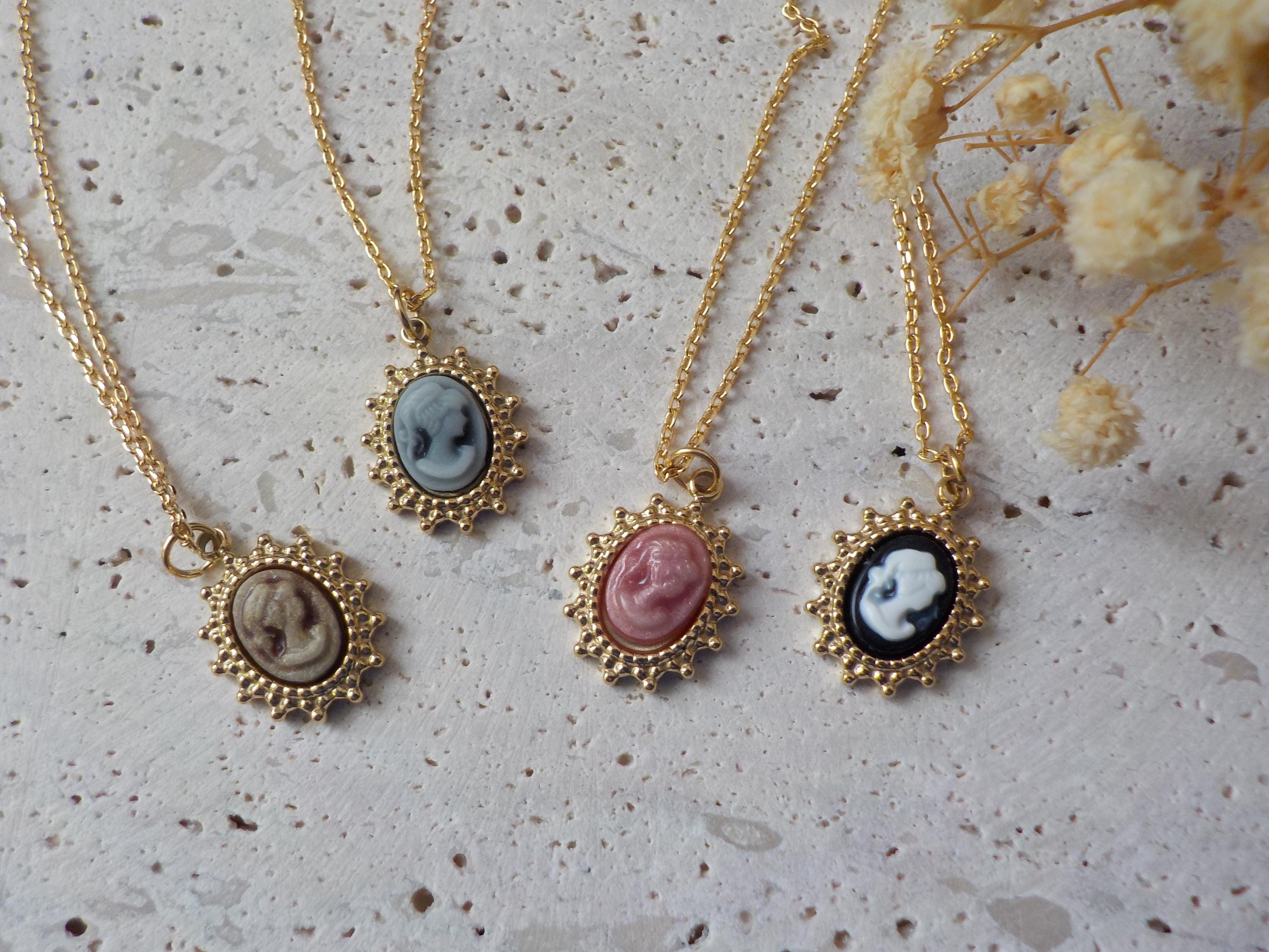 Collier Camée Rose Résine Neuf - Motif Danseuse Antique - Sans Marque