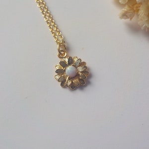 Tiny Opal Necklace, Gold Opal Choker, Dainty Opal, Delicate Opal, Minimalist Necklace, Gold Opal Necklace, Bridesmaid gift, gifts for her