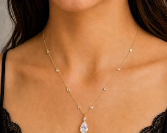 Unique zirconia necklace, zirconia necklace, bridal necklace, wedding necklace, minimalist necklace