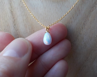 Tiny Opal Necklace, Gold Opal Choker, Dainty Opal, Delicate Opal, Minimalist Necklace, Gold Opal Necklace, Bridesmaid gift, gifts for her