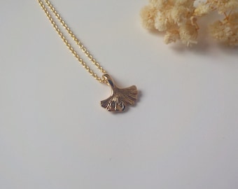 Collier fleur de ginkgo, pendentif feuille de ginkgo, collier minimaliste