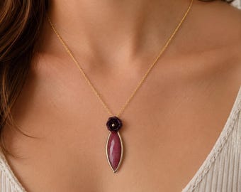 Women's flower necklace, romantic cameo pendant, elegant vintage jewelry, gift for her