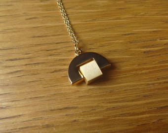 Graphic geometric gold necklace