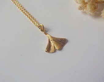 Collier fleur de ginkgo, collier ginkgo, collier biloba, collier minimaliste