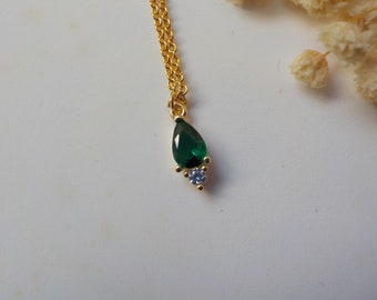 minimalist necklace, emerald necklace, raw emerald necklace, emerald pendant, gemstone pendant