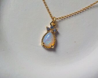 Tiny Opal Necklace, Gold Opal Choker, Dainty Opal, Delicate Opal, Minimalist Necklace, Gold Opal Necklace, Bridesmaid gift, gifts for her