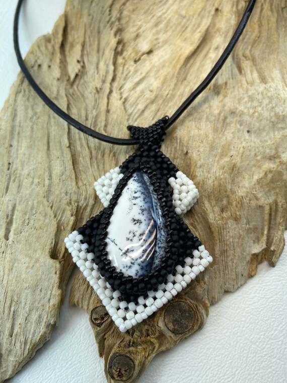 Black and White Dendritic Agate Pendant and Brace… - image 9