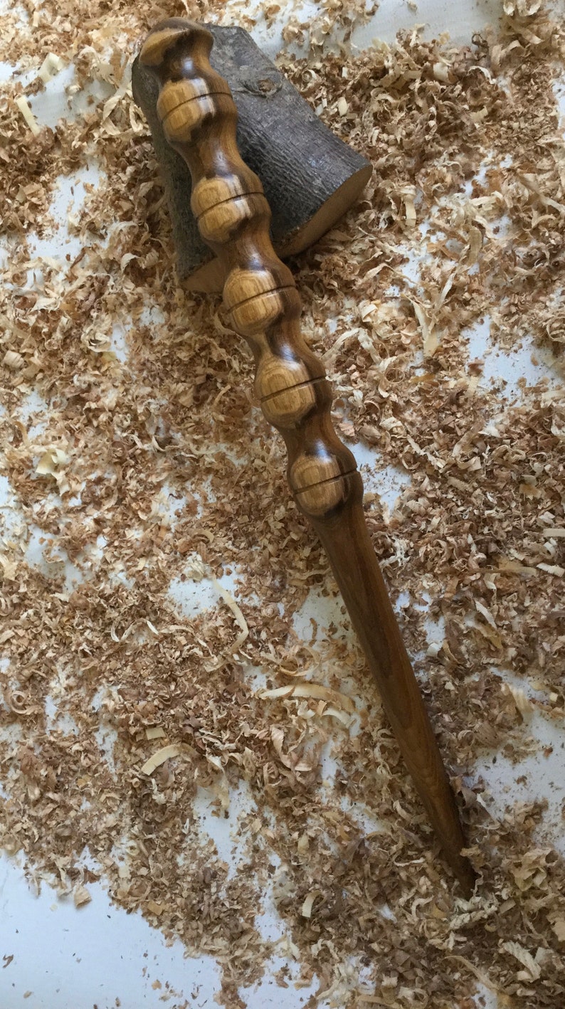 15 Laburnum Wand