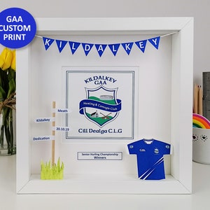 Arte personalizado de fútbol gaélico, regalo enmarcado para fanáticos de la GAA, escudo de condado o equipo personalizado, ideas de regalo de cumpleaños para abuelo, papá y tío