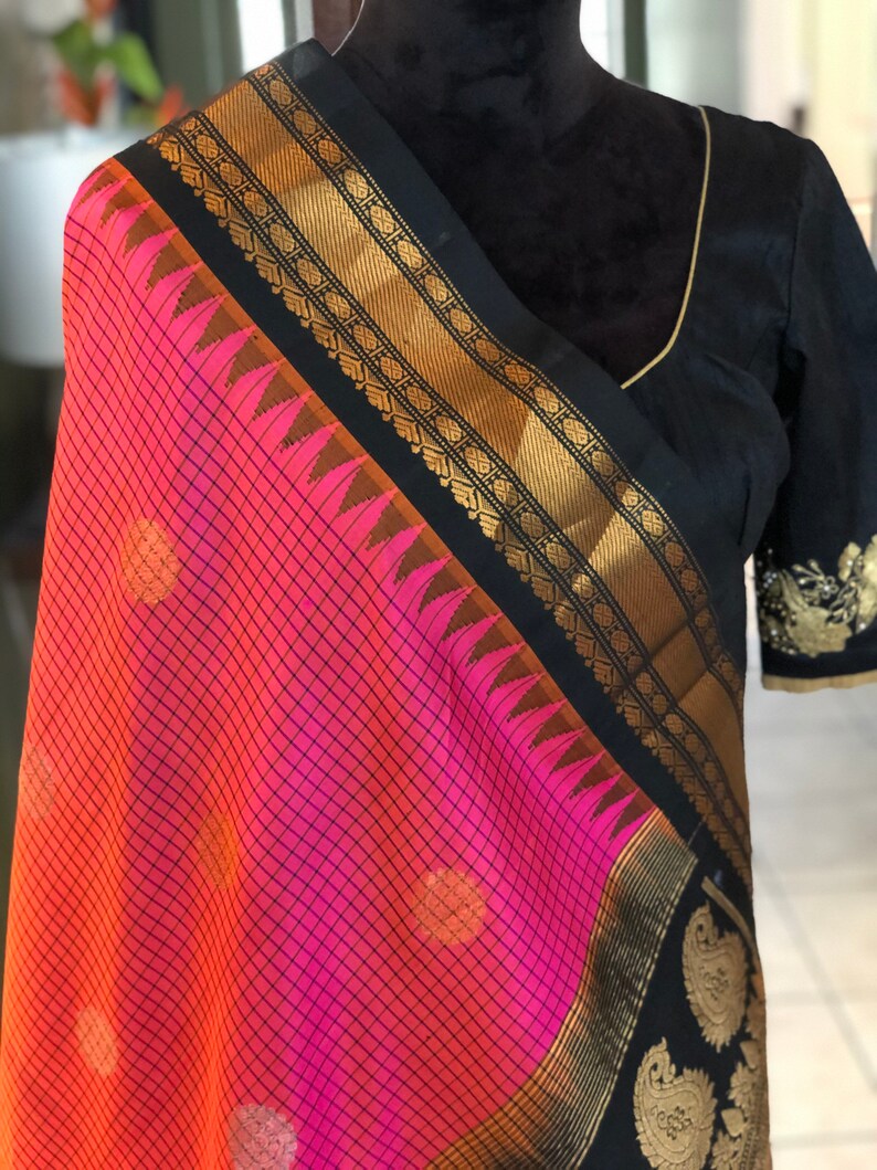 Pure Gadwal Handloom Silk Saree Pure Silk Saree RaniZaver Saree Gadwal Pure Silk Saree in Pink and Black Border