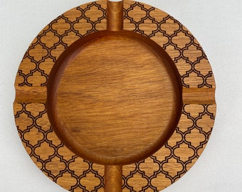 Mahogany engraved arabesque wooden handmade cigar ashtray