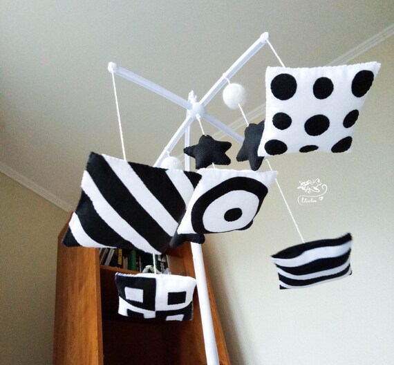 black and white newborn toys