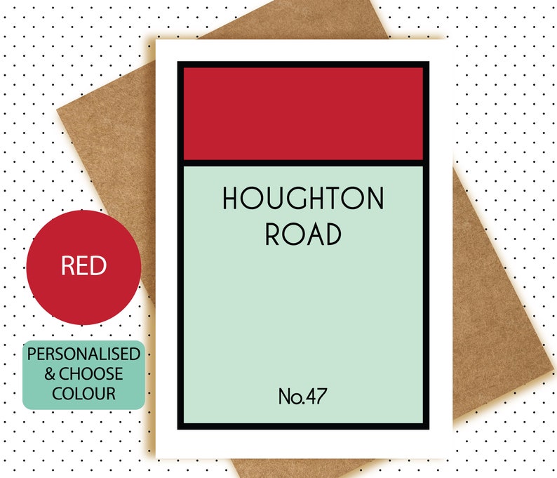 Pu&ograve; includere: Una carta rossa e verde con il testo "Houghton Road No. 47" in nero. La carta &egrave; una parodia di una carta di colore.