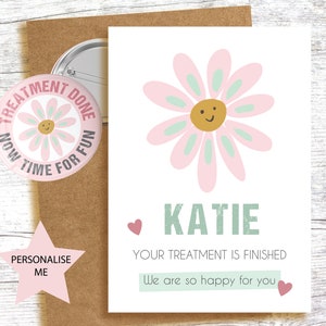 Opzione Happy Flower Card personalizzata e spilla - Hai suonato il campanello! - il trattamento è terminato - per festeggiare questo straordinario traguardo.