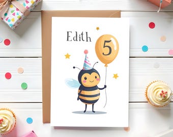 Biglietto di auguri di compleanno e distintivo Bumble Bee personalizzati - Nome ed età personalizzati - Buzzy Bee - Insetti 1 2 3 4 5 6 7 8 9 10 11