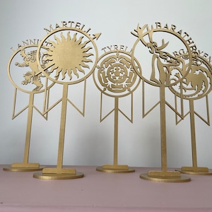 Tafelstandaards voor bruiloften - mdf - huizen - tekens - op Game of Thrones geïnspireerd